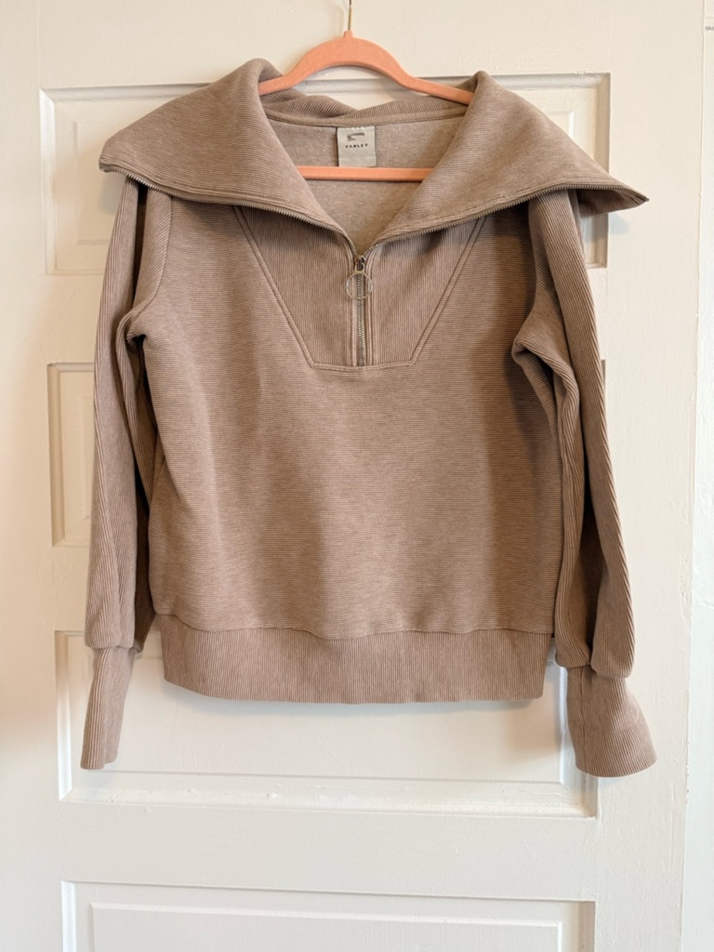 Varley Vine Pullover in Tan